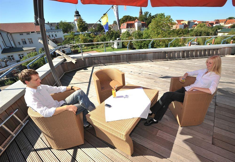 Hafenhotel Pommernyacht Ueckermünde Dış mekan fotoğraf